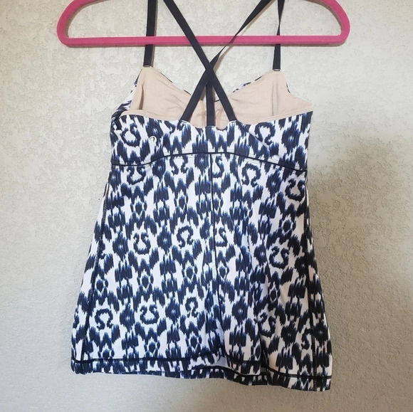Lululemon tank top - Picture 4 of 6